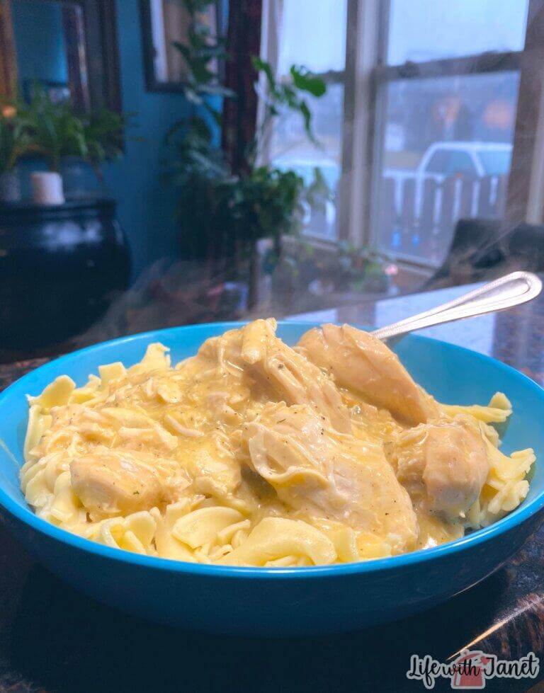 Slow Cooked Chicken & Gravy